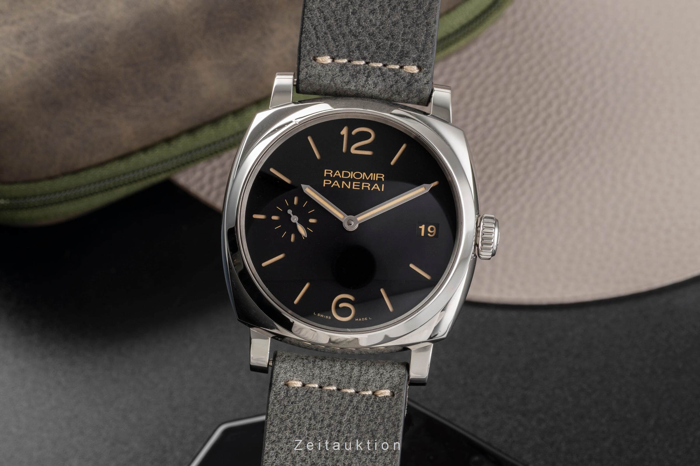 Panerai Radiomir steel manual winding Kal. P.3000 Ref. PAM00514  | Zeitauktion