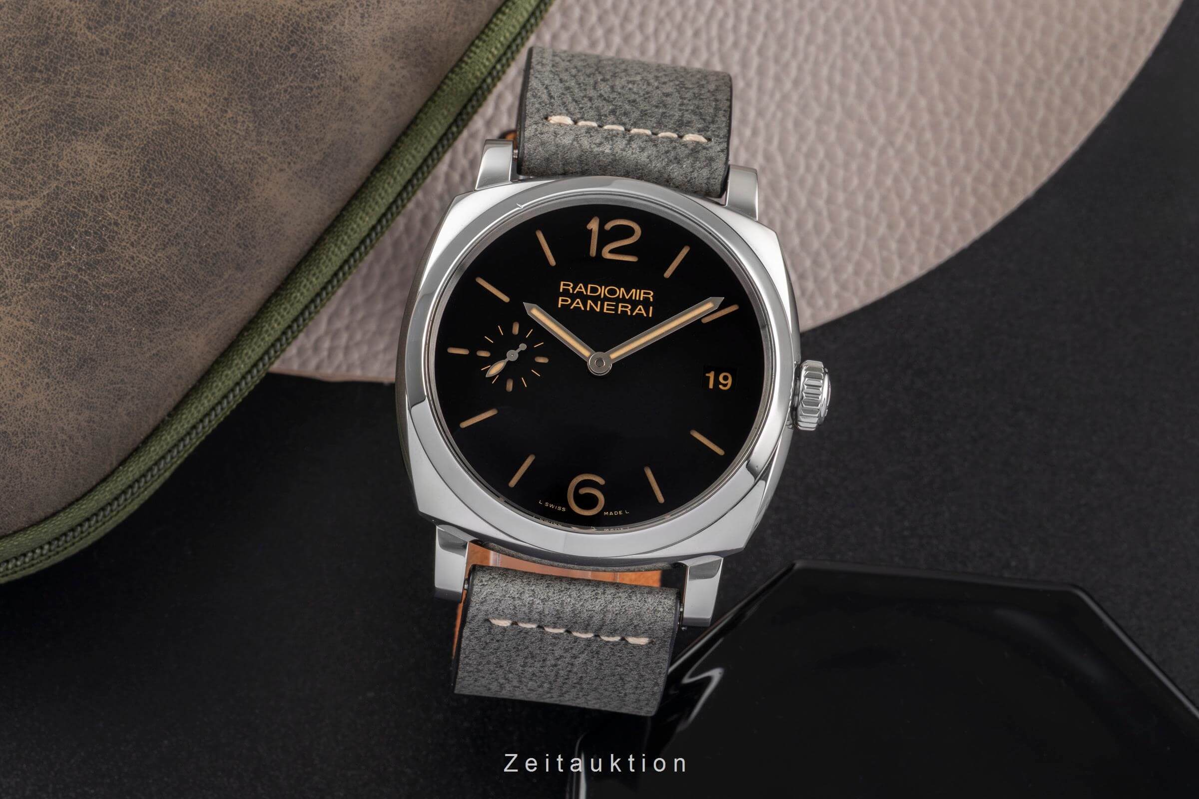 Panerai Radiomir steel manual winding Kal. P.3000 Ref. PAM00514  | Zeitauktion