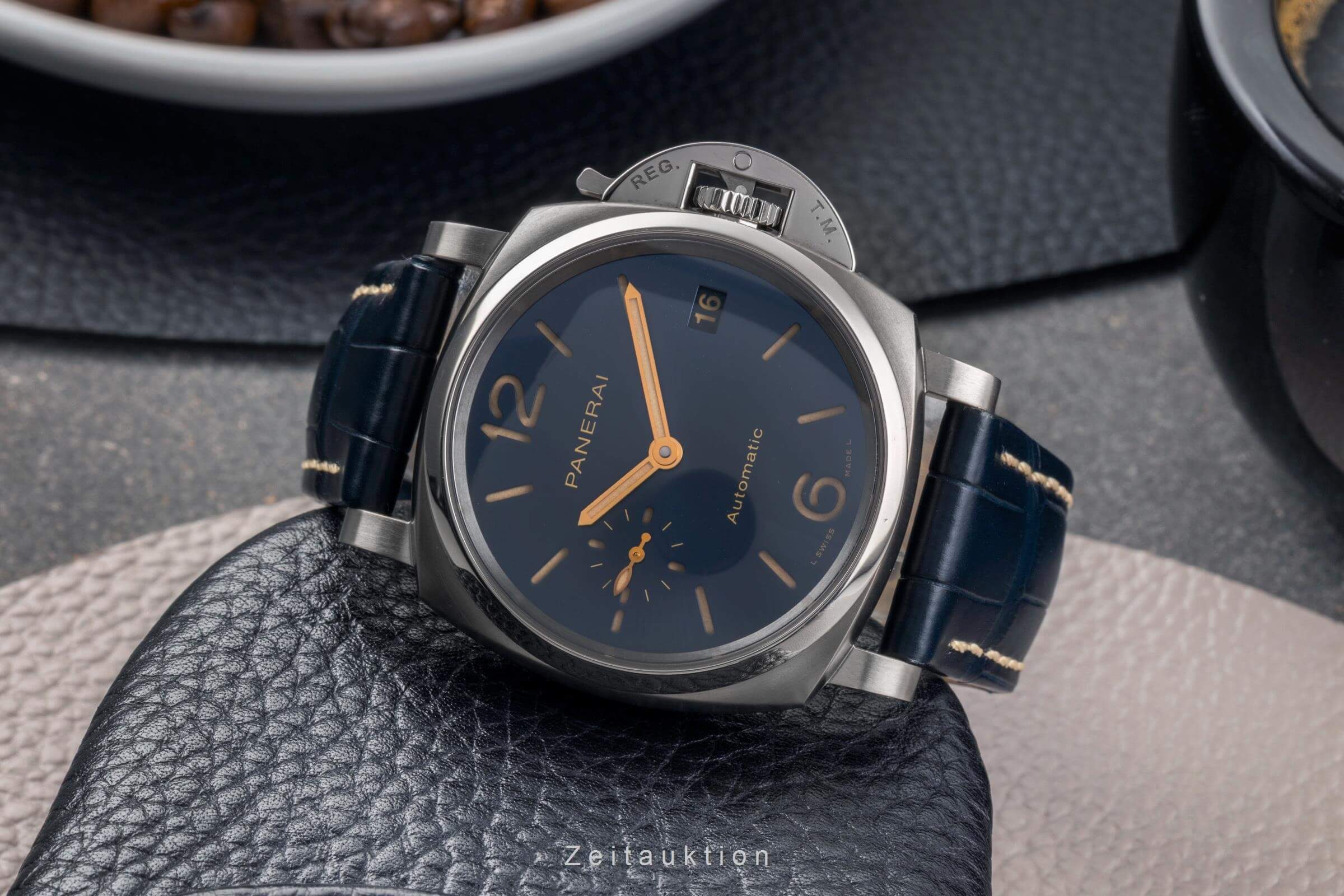 Panerai Luminor  titanium automatic Kal. P.900 Ref. PAM00926  | Zeitauktion