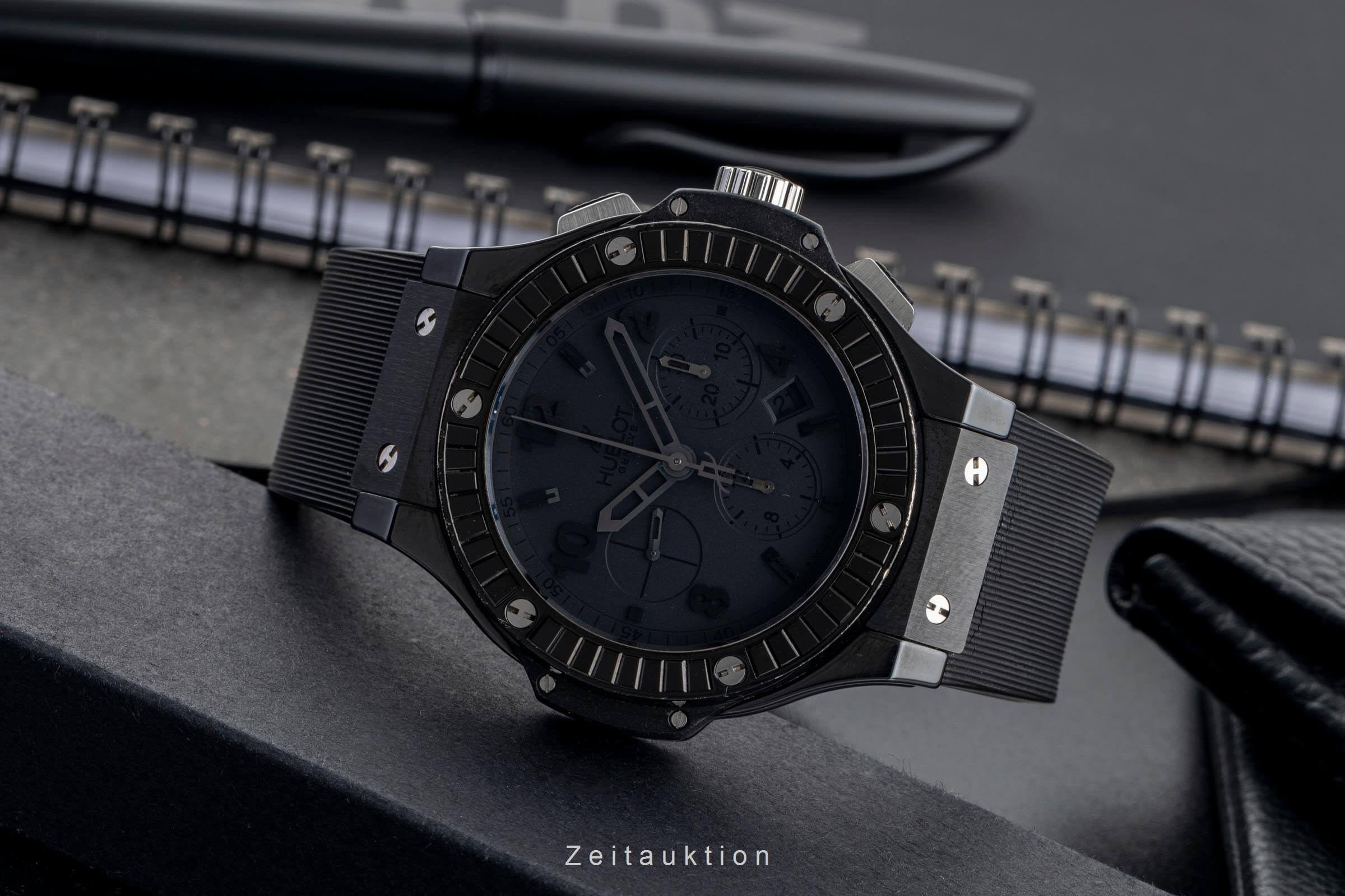 Hublot Big Bang Chronograph Keramik / Titan Automatik Kal. HUB 4100 Ref. 301.CD.134.RX.190 LIMITED EDITION | Zeitauktion