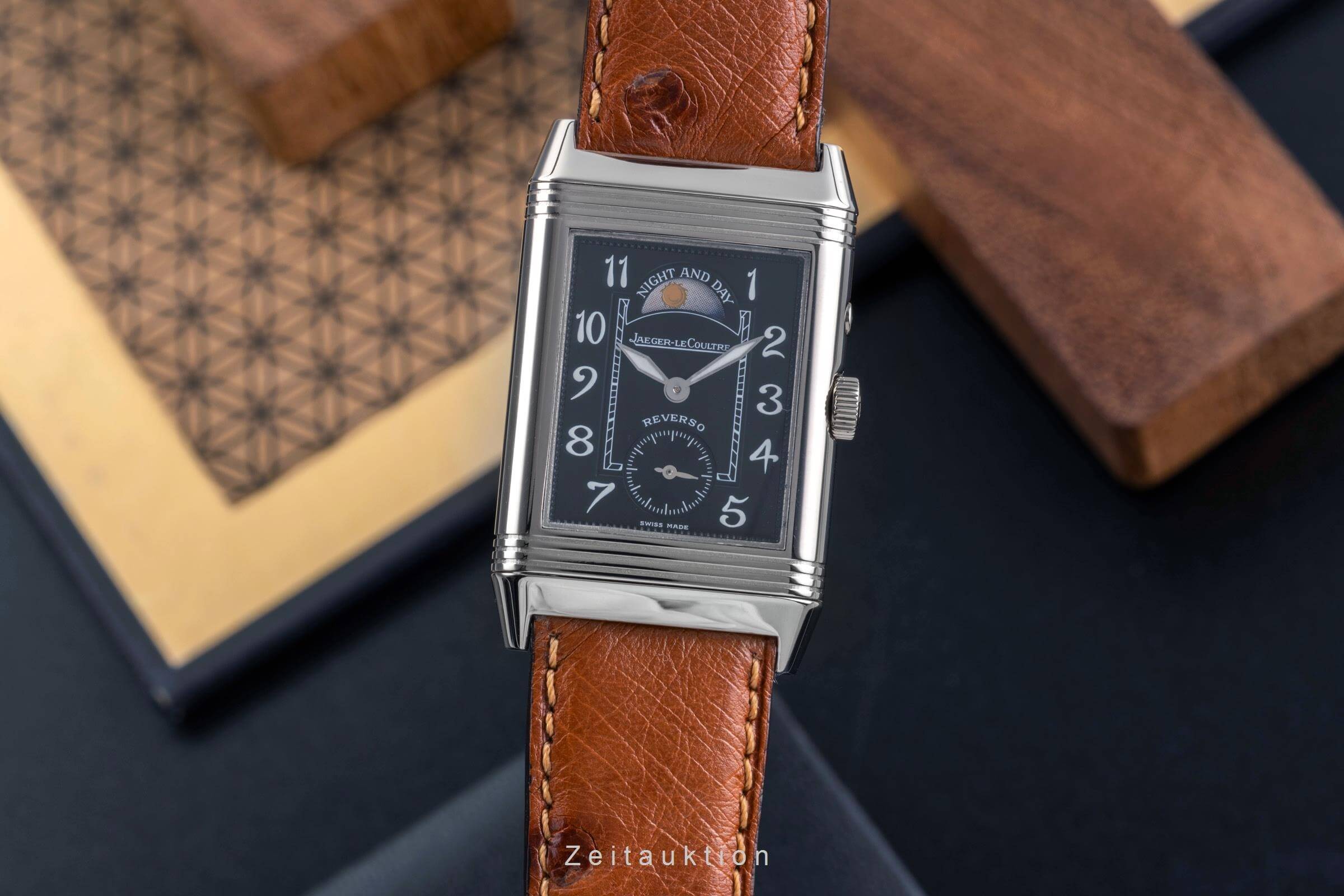 Jaeger LeCoultre Reverso 18k Weissgold Handaufzug Ref. Q2723440   270.3.54  | Zeitauktion
