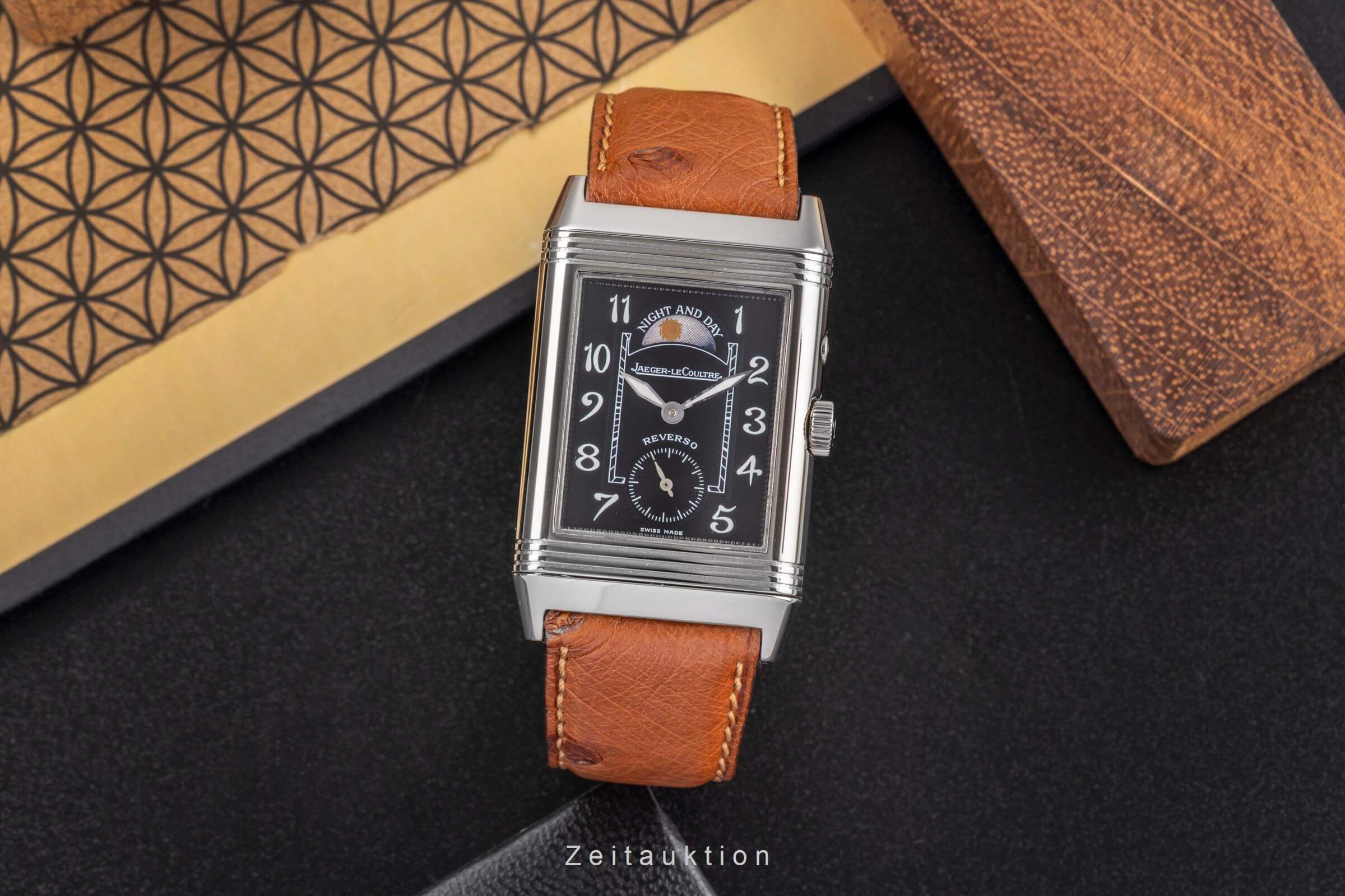 Jaeger LeCoultre Reverso 18k Weissgold Handaufzug Ref. Q2723440   270.3.54  | Zeitauktion